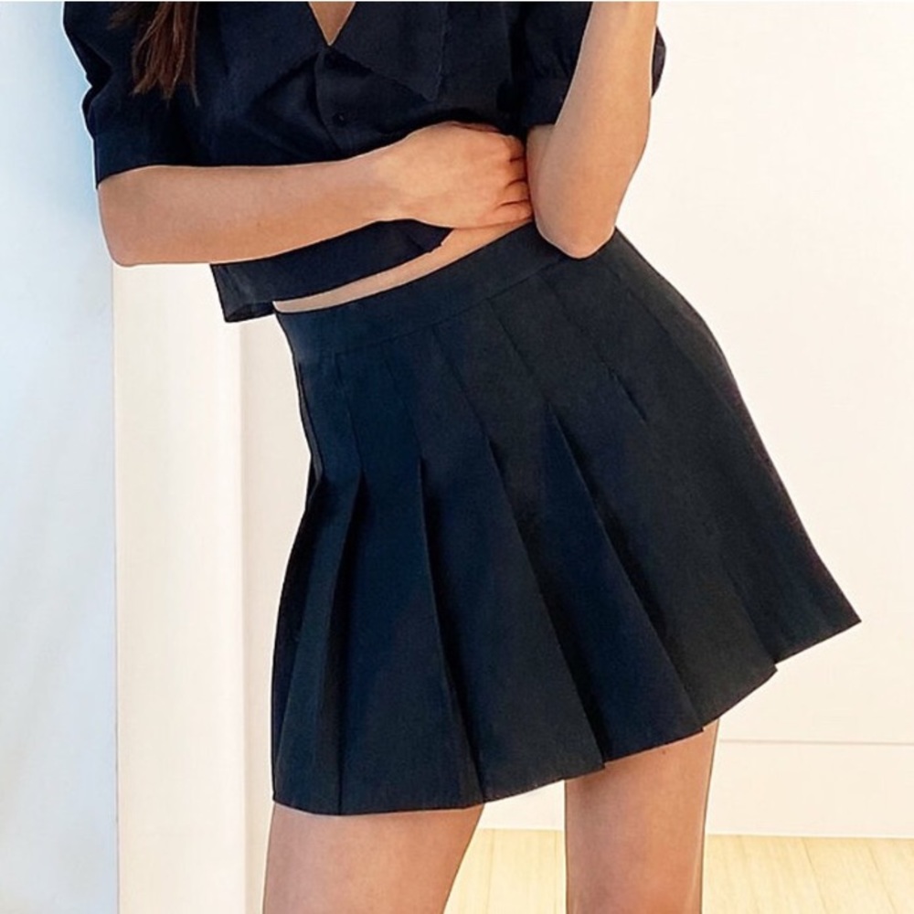SOLD - Aritzia Talula White Tennis Skirt